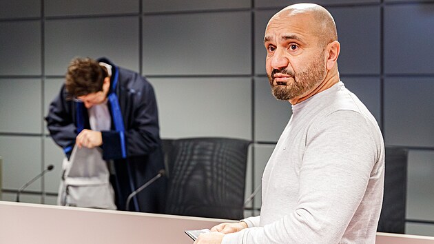 Igor Pokoš čelí u olomouckého krajského soud obžalobě z rozsáhlého podvodu se škodou 36 milionů korun. (10. prosince 2024)