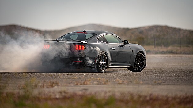 Ford Mustang Dark Horse
