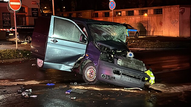 Smrtelná nehoda dodávky na Praze 5. (23. prosince 2024)