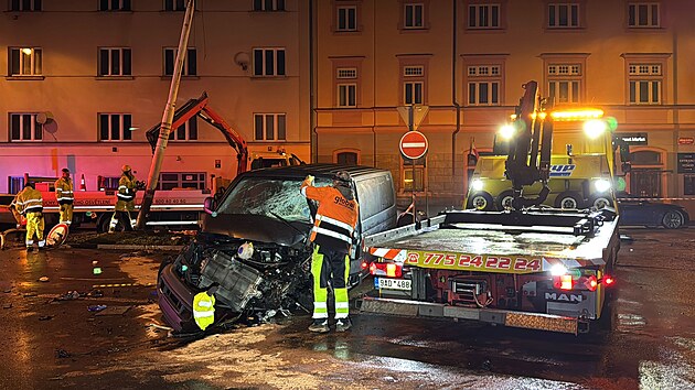 Smrtelná nehoda dodávky na Praze 5. (23. prosince 2024)