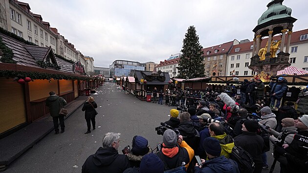 Ulice na trhu v Magdeburku, do které se vřítil muž v autě. (21. prosince 2024)