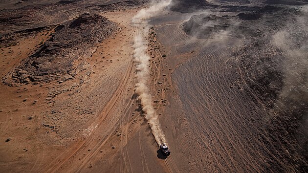 Henk Lategan s Brettem Cummingsem v průběhu čtvrté etapy Rallye Dakar.