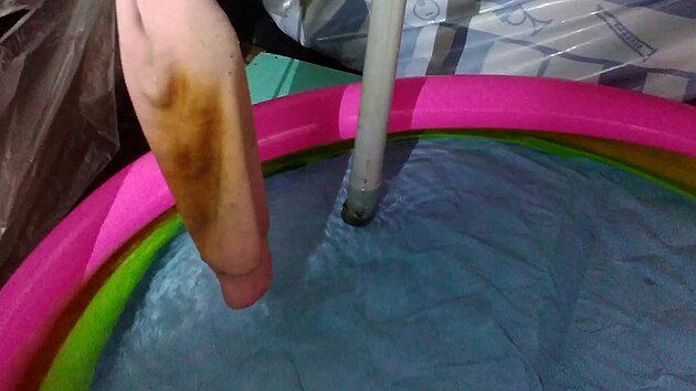 V opuštěném objektu našli strážníci osoby bez přístřeší a ve výměníkové stanici pak i vodní lázeň. (4. ledna 2025)