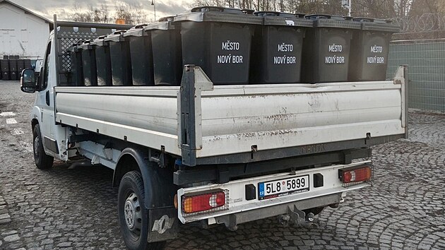 Letos čekají obyvatele Nového Boru velké změny v systému nakládání s odpadem.... Letos čekají obyvatele Nového Boru velké změny v systému nakládání s odpadem....