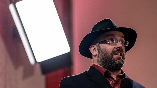 Daniel Sterzik na tiskové konferenci uskupení Stačilo! k podpisu memoranda o spolupráci při sněmovních volbách mezi KSČM, ČSNS a SD-SN. (15. ledna 2025)
