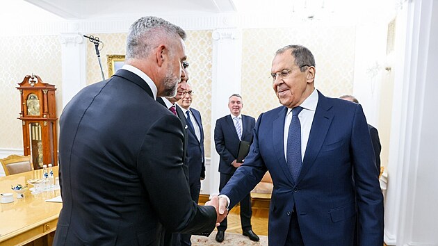 Místopředseda slovenského parlamentu Tibor Gašpar a ruský ministr zahraničí Sergej Lavrov na jednání v Moskvě (14. ledna 2025)