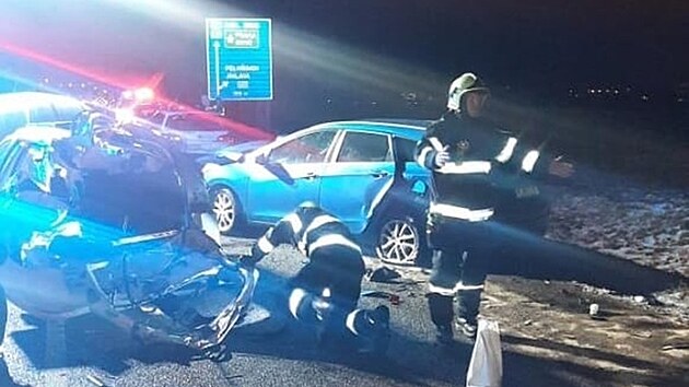 Nehoda pěti aut na jihlavském obchvatu.