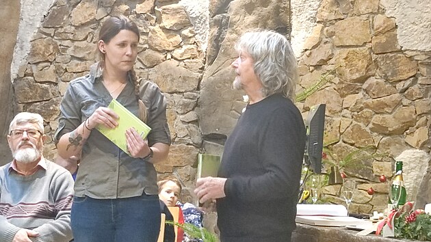 V knížce, kterou napsal a ilustroval Pavel Bezděčka, je 15 pohádek o konkrétních druzích zvířat chovaných v jihlavské zoo. K dostání je na e-shopu zoo nebo v informačních centrech.