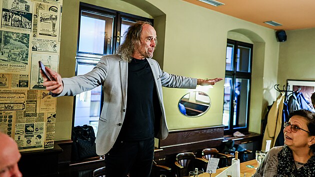 Zdeněk Papoušek uspěl v doplňovacích senátních volbách v Brně. (18. ledna 2025)