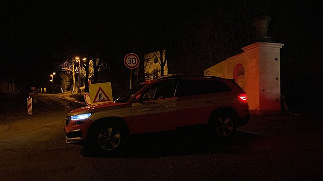 V Malesicích hořela ubytovna, práci hasičům komplikoval silný kouř. Záchranáři do nemocnice odvezli čtyři ubytované. (17. ledna 2025)