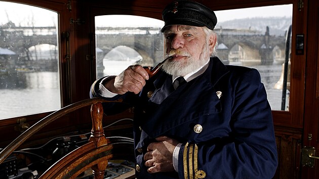 Zemřel emeritní lodní kapitán Mario Juhas. (8. února 2010)