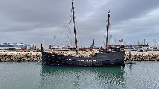 Boa Esperança představuje klasickou portugalskou karavelu z éry objevných plaveb.
