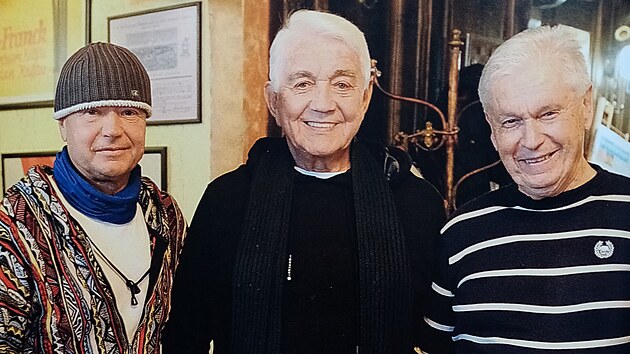 Milan Bajer s Jiřím Krampolem a publicistou Jiřím Polákem, autorem knihy Café Bajer.