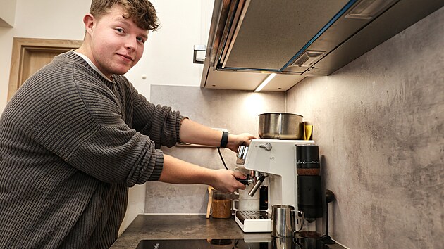 Petr je milovníkem dobré kávy, kávovar je v každodenní
permanenci.