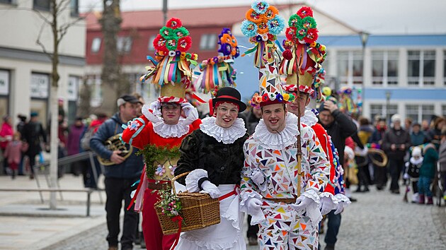 Centrum Žďáru ovládnou stejně jako loni maškary ze Studnice u Hlinska, zapsané na seznamu nehmotné kultury UNESCO.