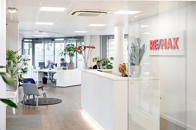remax