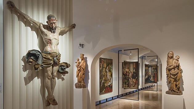 Severočeská galerie výtvarného umění v Litoměřicích se chystá uzavřít stálou expozici Gotika: Umělecká topografie regionu Severních Čech v 13.–16. století.