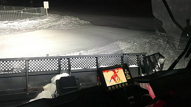 Vyrážíme rolbou na úpravu svahů ve skiareálu Obertauern.