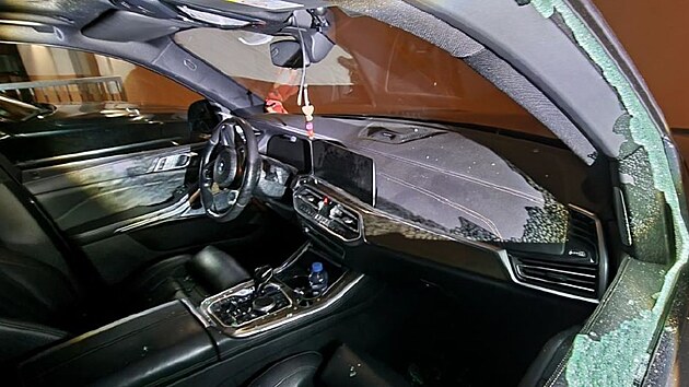 Následky řádění recidivisty, který v Ostravě vykradl takřka třicet automobilů. (18. února 2025)