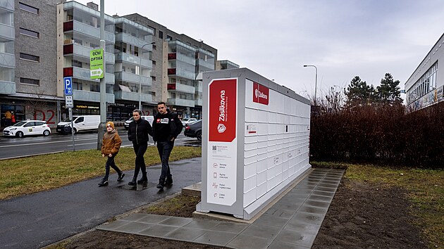 Nové boxy Zásilkovny v pražských Modřanech. (13. února 2025)