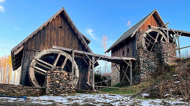 Skanzen těžby zlata ve Zlatých Horách. Bohužel se vzpamatovává po poškození...