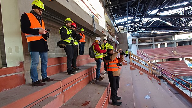 Práce na stavbě Horácké multifunkční areny v Jihlavě běží podle harmonogramu. Stadion se už ocitl pod střechou. Otevřen má být už letos v říjnu. (20. února 2025)