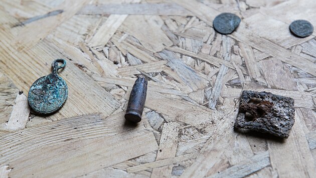 Archeologové při průzkumu kláštera Rosa Coeli v Dolních Kounicích na Brněnsku nalezli historické artefakty.