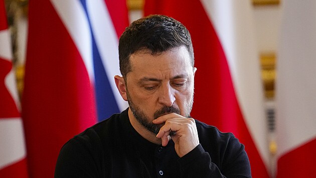 Ukrajinský prezident Volodymyr Zelenskyj na summitu v Londýně. (2. března 2025)