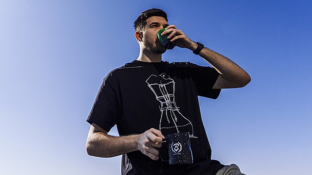 Influencer, virální barista a kávový nadšenec Mojmír Štabla. (5. března 2025) Influencer, virální barista a kávový nadšenec Mojmír Štabla. (5. března 2025)