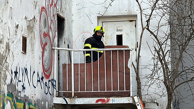 Opuštěný hotel Vaníček zachvátil požár. (4. března 2025)