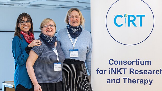 CiRT je spojení tří univerzit. Zleva: Antonia Rotolo z Pensylvánské univerzity, Monika Holubová z Medicínského centra LF v Plzni UK a Lucie Houdová z Fakulty aplikovaných věd ZČU v Plzni