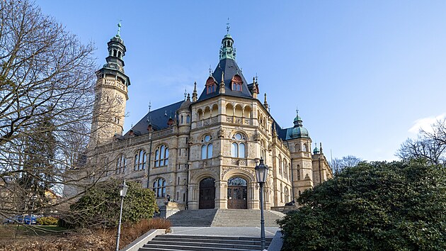 Park v okolí Severočeského muzea v Liberci, který nabízí odpočinek a procházky, se bude od května měnit. (10. března 2025)