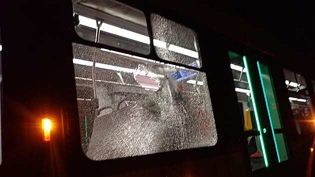 Brněnský dopravní podnik se potýká s čím dál častějším řáděním vandalů, v roce 2024 mu způsobili rekordní škodu 6,3 miliony korun.