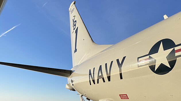 Boeing P-8 Poseidon na letecké základně v Keflavíku (13. března 2025)