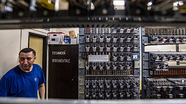 Technické zázemí dopravní kanceláře, zabezpečující zařízení ovládající provoz nejen na Smíchovském nádraží. (21. března 2025)