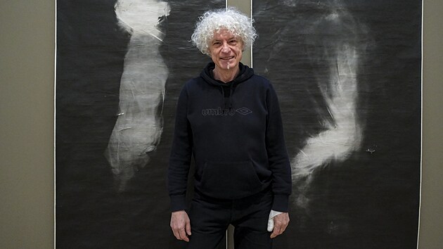 Jiří Šigut vystavoval svá díla na rozsáhlé výstavě s názvem Minulé a budoucí přítomnosti v Domě umění v Ostravě. (25. ledna 2025)