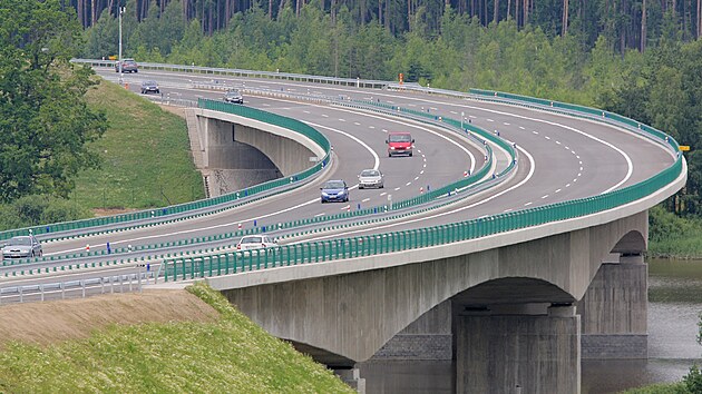 Zařízení pro vysokorychlostní vážení bude na dálnici D3 mezi Táborem a Sověslaví.