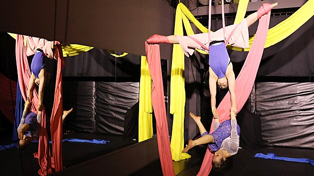 Cirkulárium, zázemí nového cirkusu v Plzni, vzniklo v patře OC Atom na Lochotíně. (16. března 2025)