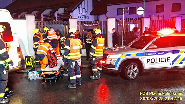 Cizinec, který v neděli večer naboural mikrobus v Plzni Křimicích nadýchal, navíc měl pozitivní test na kokain. (30. března 2025)