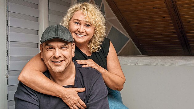 „Osud měl naše setkání už asi předem napsané, bylo to prostě dané. S Vojtou k sobě patříme,“ říká dnes jeho žena Kateřina.