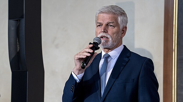 Petr Pavel promlouvá na Hradě při slavnostním podepsání přihlášky na olympiádu. Petr Pavel promlouvá na Hradě při slavnostním podepsání přihlášky na olympiádu.