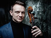 Uznávaný violoncellista Jan Zvěřina. Uznávaný violoncellista Jan Zvěřina.