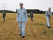 Vzpomínkovou akcí si v pátek 18. dubna na Chomutovsku lidé připomněli pochod... Vzpomínkovou akcí si v pátek 18. dubna na Chomutovsku lidé připomněli pochod...