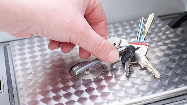 Na festivalu Zažij vědu ve Zlíně mohou návštěvníci vidět i ukázku práce s rentgenem. (duben 2025)