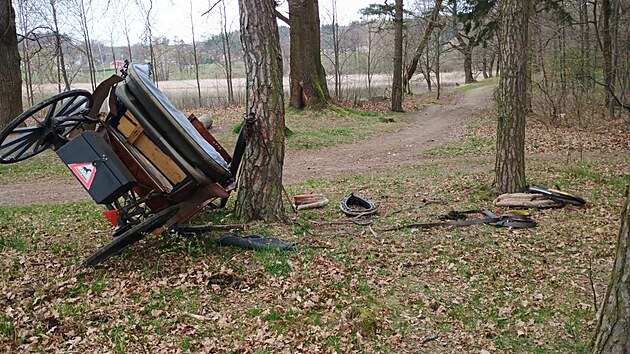 Na kočáru vznikla škoda 50 tisíc korun.