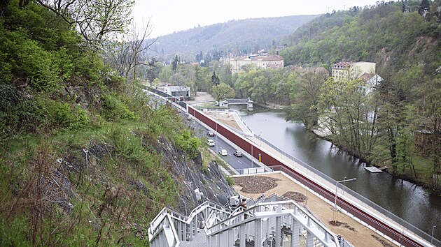 V Brně slavnostně otevřeli pěší trasu u velkého městského okruhu v Žabovřeské ulici, která vede od řeky Svratky do Pisárek a Wilsonova lesa. (15. dubna 2025)