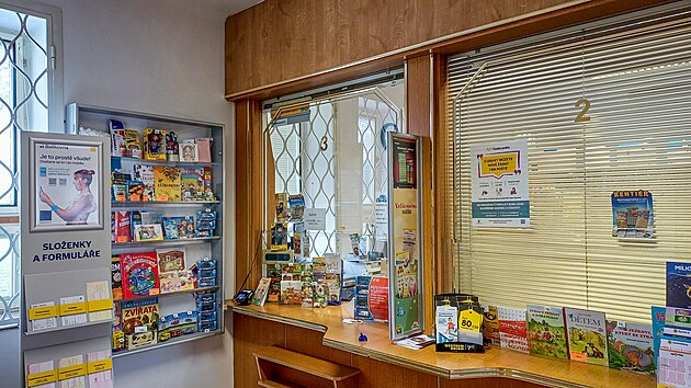 Pobočka České pošty v českobudějovické čtvrti Mladé má vesnický ráz.