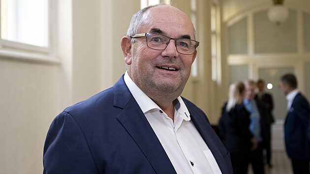 Miroslav Pelta znovu stanul před soudem v kauze sportovních dotací. (2. září... Miroslav Pelta znovu stanul před soudem v kauze sportovních dotací. (2. září...
