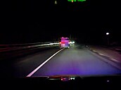 Za srážku s policisty v kradeném autě dostal mladík bez řidičáku podmínku Za srážku s policisty v kradeném autě dostal mladík bez řidičáku podmínku