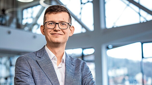 „Dnes máme všechny ekonomické procesy nastavené na účinné využití lidské... „Dnes máme všechny ekonomické procesy nastavené na účinné využití lidské...